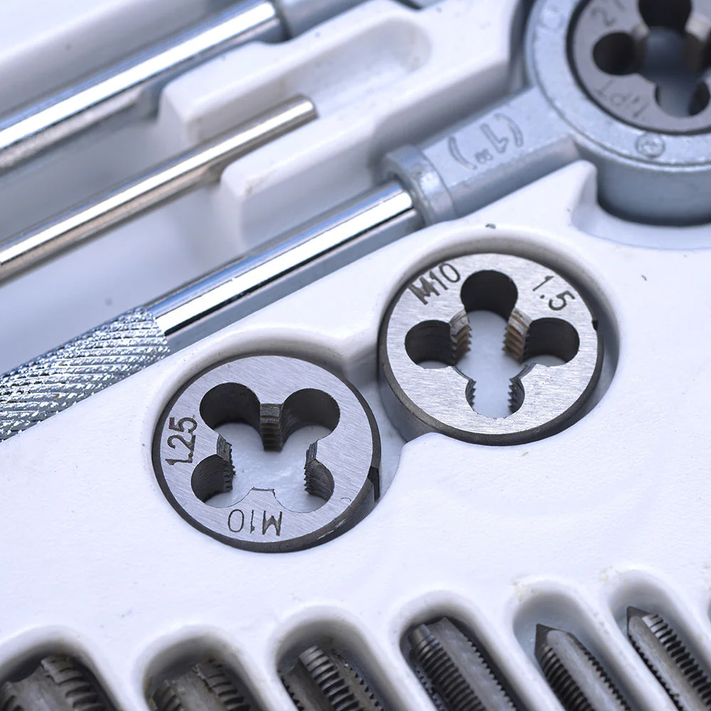 Metric Tap and Die Set - Image 7